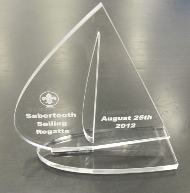 Assembled transparent acrylic sailboat-shaped regatta award