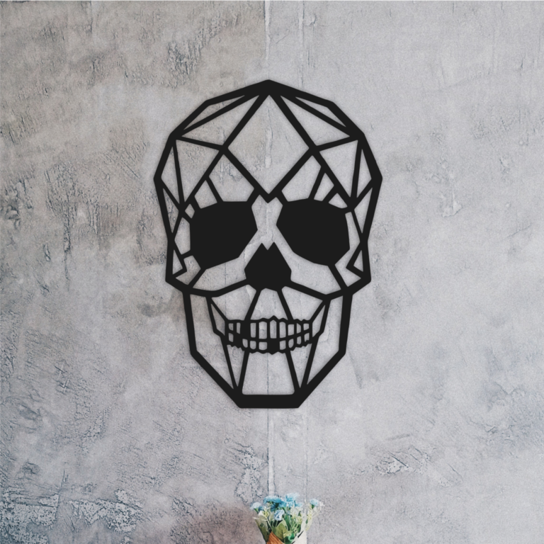 Black polygonal skull outline with angular facets and detailed teeth